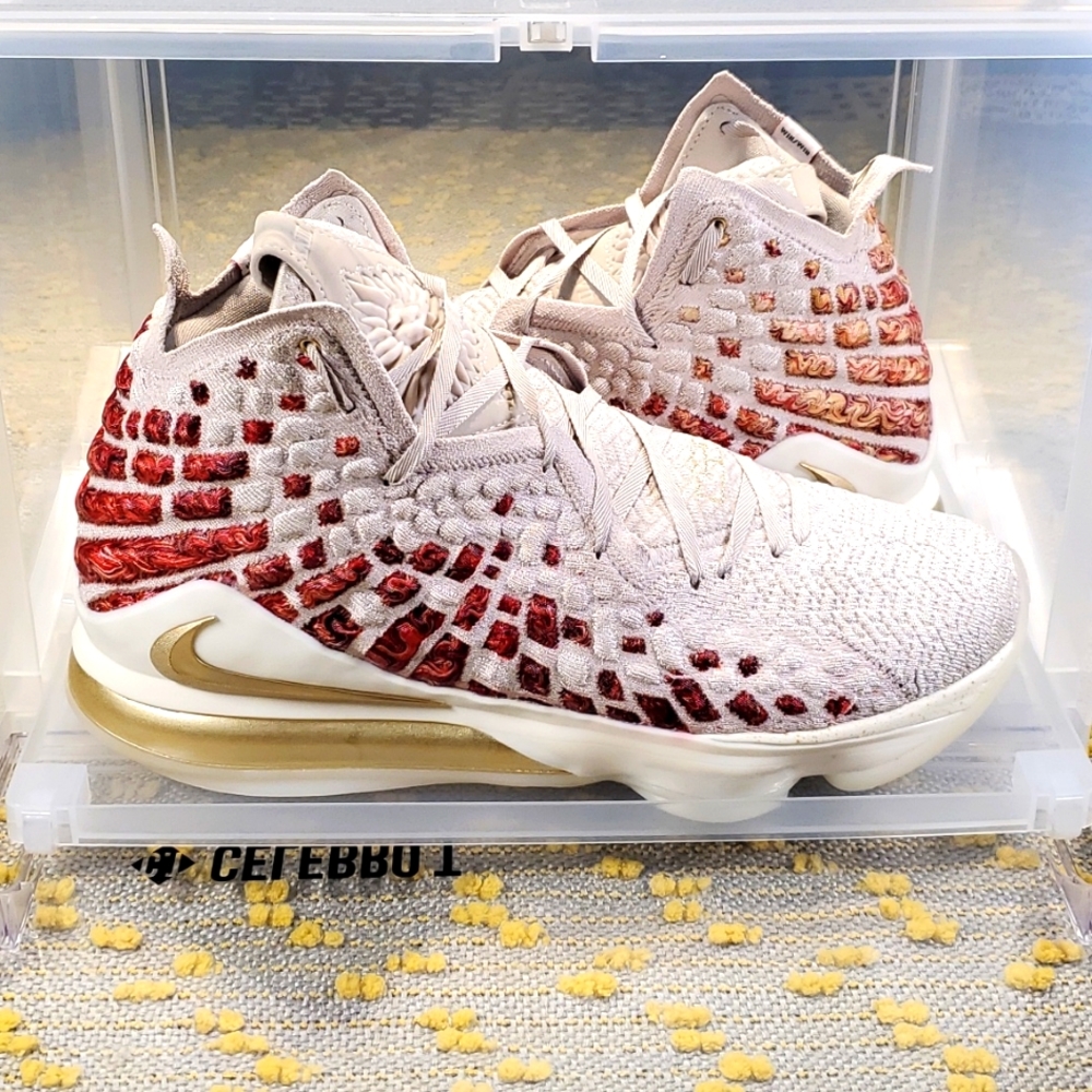 Nike Lebron XVII PRM